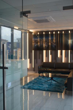 Bankable Roomzzz